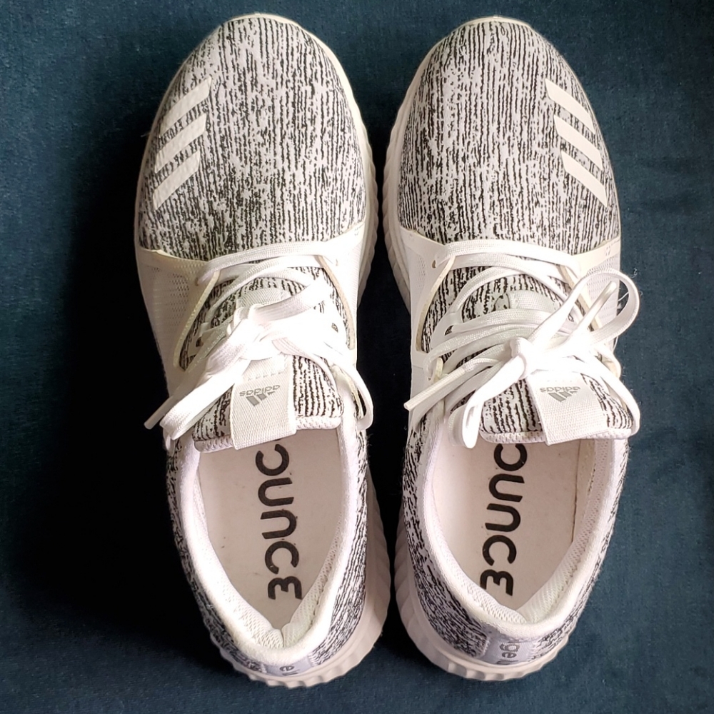 Adidas Bounce Edge Lux shoes